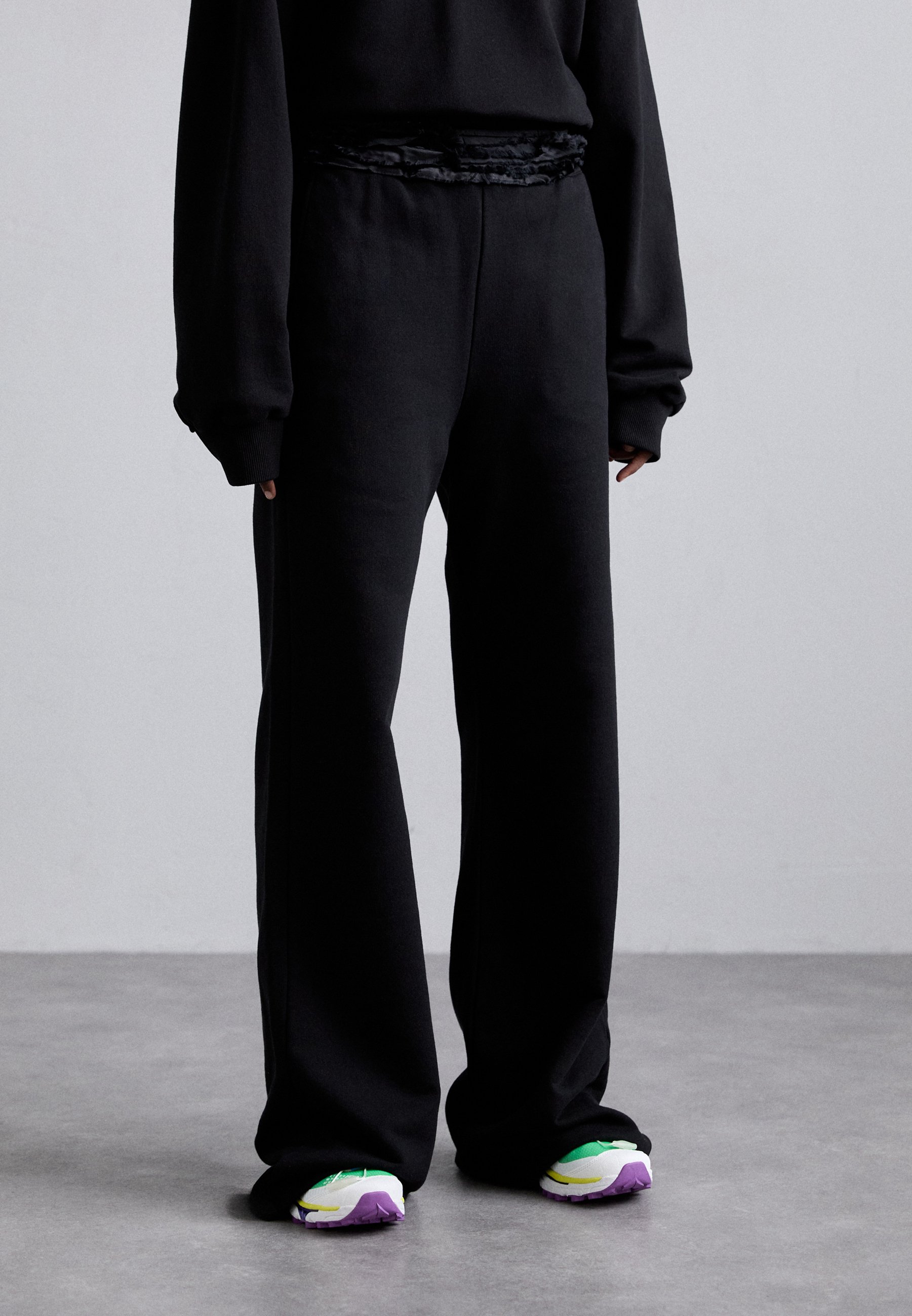 MM6 Maison Margiela PANTS - Trousers - black - Zalando