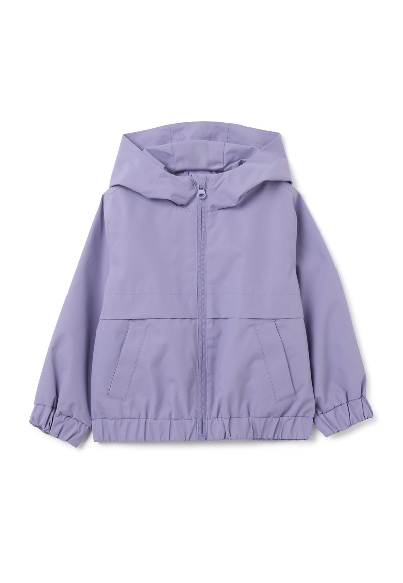 Giacca leggera color lilla con cappuccio, dotata di zip frontale, polsini elasticizzati e due tasche laterali. Tessuto morbido e design semplice.