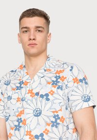 Levi's® CLASSIC CAMPER - Camisa - multi joyce egret