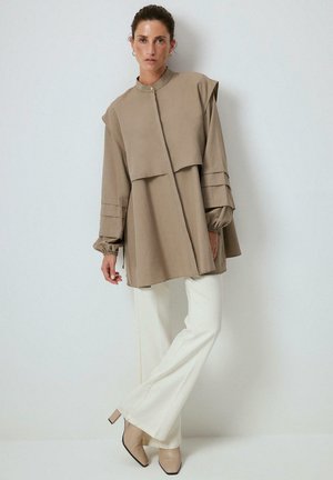 Touché Privé Button-down blouse - mink