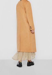 Pepe Jeans Klassischer Mantel - camel