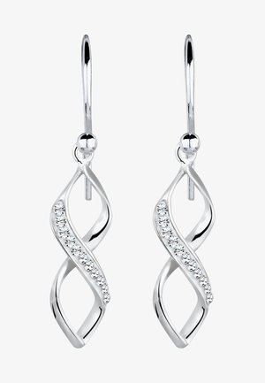 Sølvøreringe med et snoet design, der har en række klare ædelstene langs den ene side, forlængede kroge til fastgørelse.