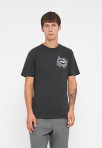 HUF 4 THE DAWGS TEE UNISEX - Print T-shirt - vintage black