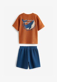 Ausgewählt, rust navy textured whale