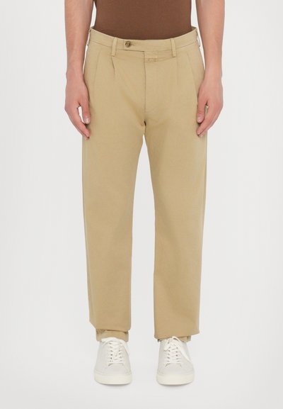 CLOSED BERGEN TAPERED - Chinos - beige