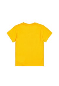 Camiseta de algodón amarilla con mangas cortas y cuello redondo. Textura suave sin patrones ni detalles adicionales en la parte de atrás.