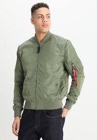 Alpha Industries Bomberjacks - sage-green