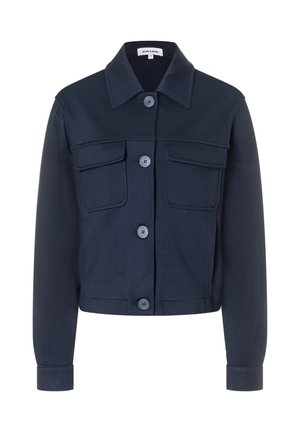 Veste courte bleu marine en tissu lisse, avec un col classique, deux poches avant et des fermetures à boutons.