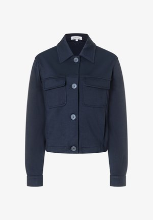 Marineblaue, cropped Jacke aus glattem Stoff, mit klassischem Kragen, zwei Vorderaschen und Knopfverschluss.