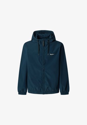 Navyblaue, leichte Jacke mit Kapuze, elastischen Bündchen und einem Frontreißverschluss. Sie hat ein kleines Logo auf der linken Brust und eine glatte Textur.