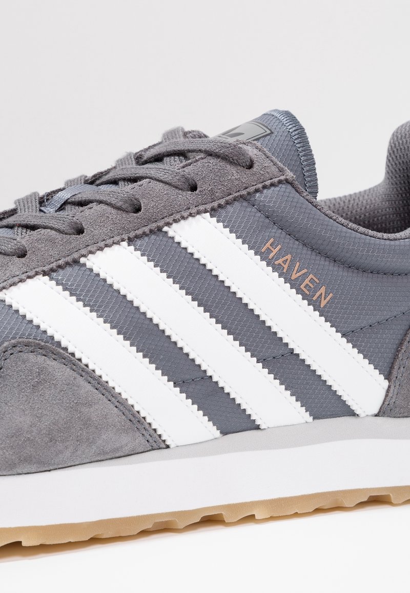 adidas gazelle silver green womens adidas Samba OG JR0890