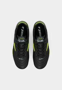 Joma AGUILA - Jalkapallokengät tekonurmi - black