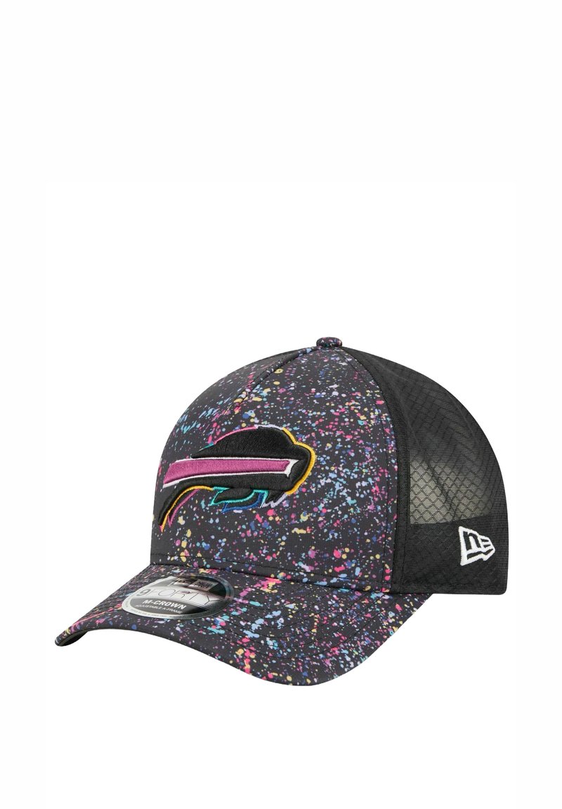 Schwarze Kappe mit einem farbenfrohen Spritzer-Muster, ausgestattet mit einem erhöhten gestickten Logo und Mesh-Seiten für Atmungsaktivität. Flaches Schirm-Design.