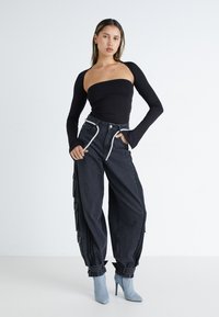 Gina Tricot SOFT TOUCH SQUARE NECK TOP - Top dugih rukava - black