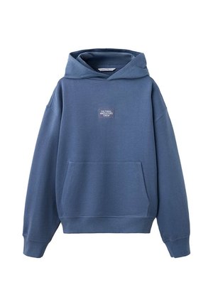 Sweat à capuche bleu avec poche avant et petit texte centré ""Cultural Innovators Crew"" sur la poitrine.