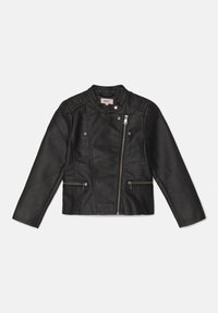 Giubbotto biker in ecopelle nera con zip frontale asimmetrica, colletto a scatto, dettaglio trapuntato sulle spalle e due tasche laterali con zip.