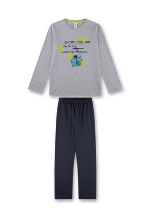 Graues Langarmshirt mit grafischem Text und Bild, kombiniert mit navyblauen elastischen Hosen. Baumwollmischung, glatte Textur.