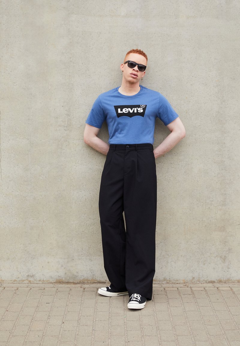 Levi's® GRAPHIC CREWNECK TEE - T-shirt estampada - sunset blue