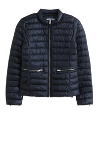 Granatowa kurtka puchowa z okrągłym dekoltem, zamkiem błyskawicznym z przodu i dwoma kieszeniami na zamek. Charakteryzuje się pikowanymi sekcjami oraz gładką, błyszczącą teksturą.