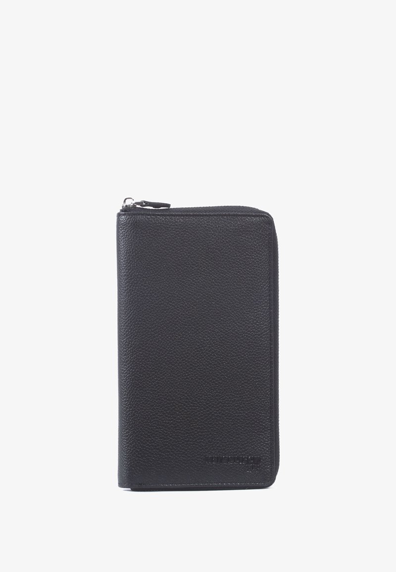 Zwarte leren portemonnee met een gestructureerd oppervlak, ritsluiting en een verhoogd logo. Compacte rechthoekige vorm met afgeronde hoeken.