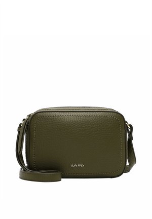 Kompaktne oliivroheline nahast crossbody-kott reguleeritava rihma ja väikese metallist logoga esipaneelil.