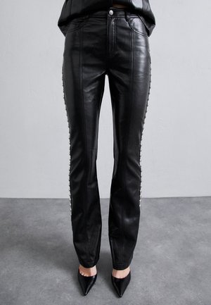 Cinq à Sept STUDDED SHAILENE PANT - Nohavice - black