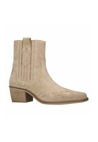 Stivale ankle in suede beige con punta appuntita, cuciture ispirate al western, pieghe verticali e tacco in legno impilato.