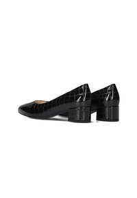 Black patent leather block-heeled pumps featuring a crocodile texture, pointed toe design, and medium-height square heel.