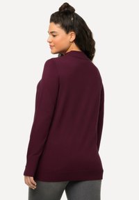 Ulla Popken STEHKRAGEN - Maglione - dunkle beere