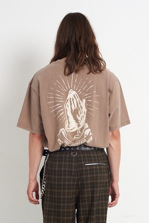 PRAYER RAGGED GRAPHIC TEE - T-Shirt print - brown