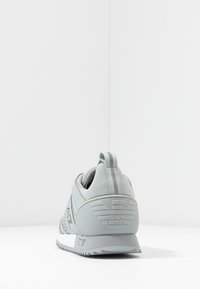 EA7 Emporio Armani LACES UNISEX - Sapatilhas - grey