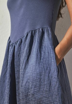 Next, TALL FIT - JERSEY WOVEN MIX MIDI DRESS . - Jerseykjole - navy