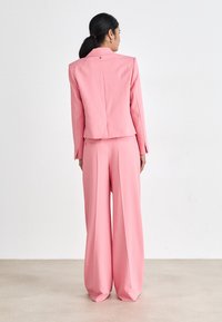 Marc Cain Nadrágok - pink