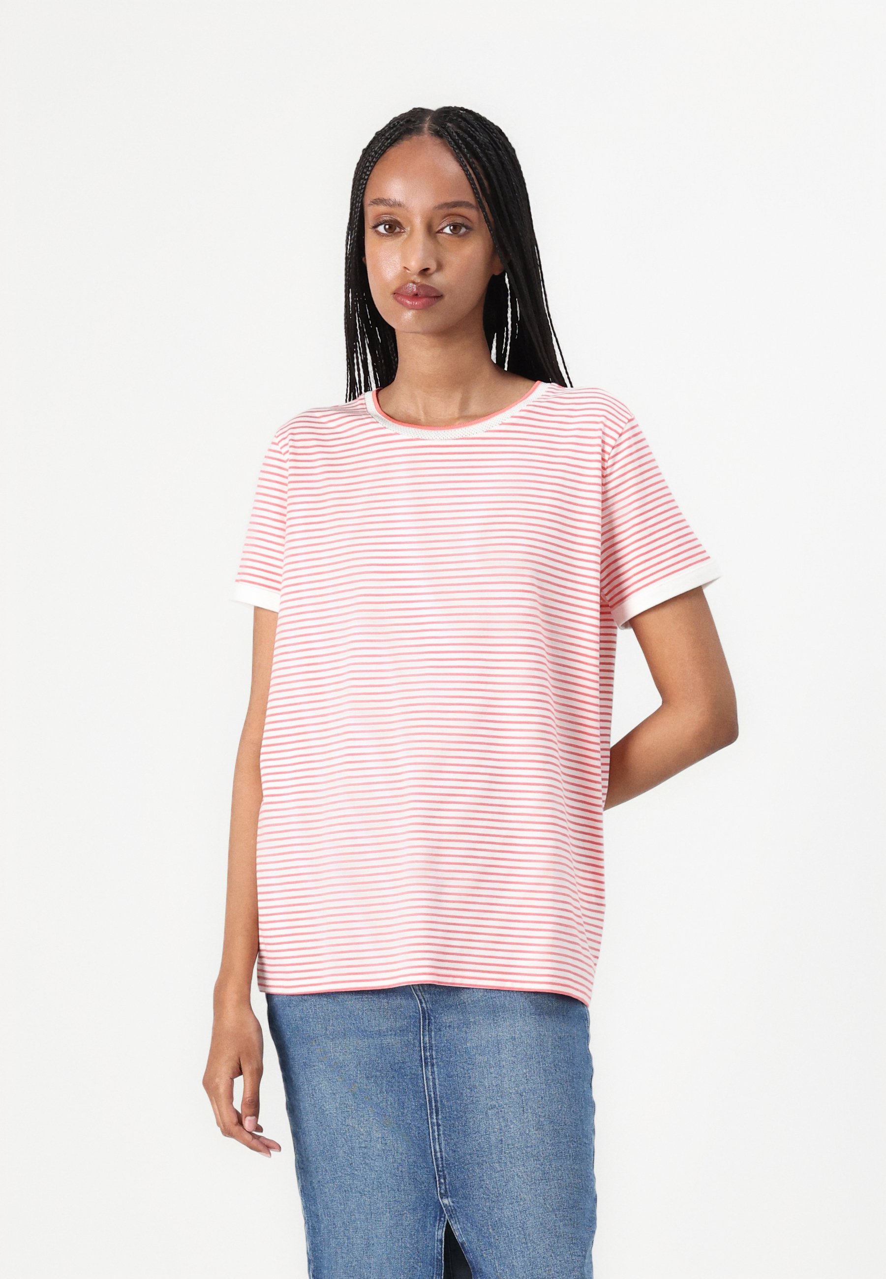 売れ筋商品|||ボス Tシャツ レディース トップス EMASA - Print T-shirt - dark pink BOSS T-Shirt mit Rundhalsausschnitt Modell 'EMASA' (pink
