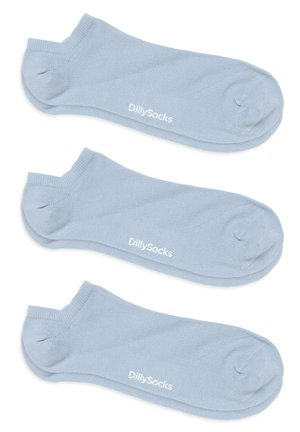 Hellblaue Knöchelsocken aus Baumwollmischung, mit einer glatten Textur und einem gerippten Bündchen. "DillySocks"-Logo in Weiß gedruckt.