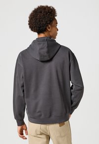 Wrangler - Bluza z kapturem