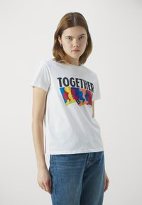 Levi's® Marškinėliai su spaudiniu - bright white