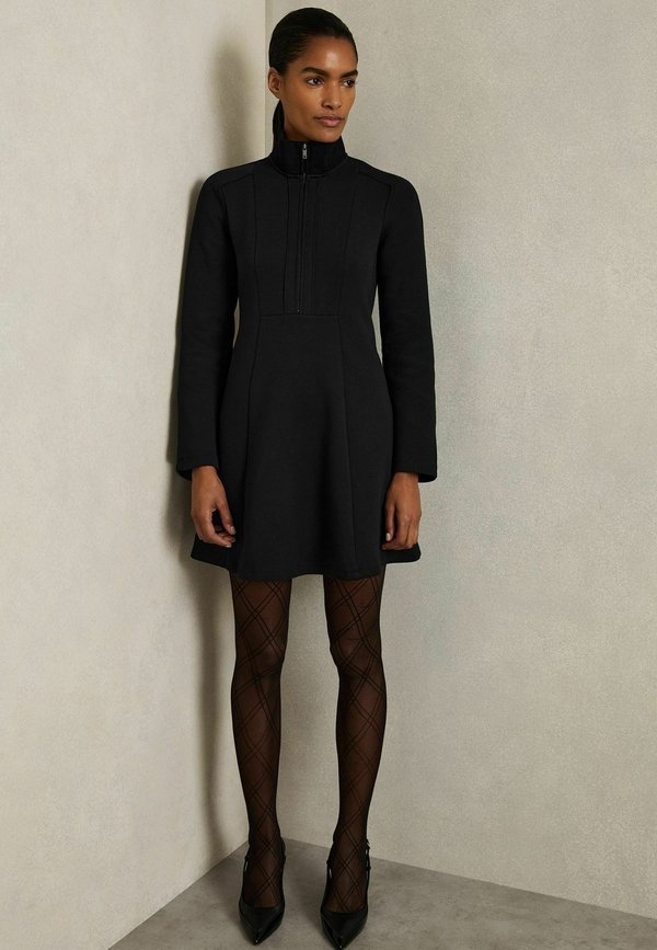 REGULAR FIT KRYSTA ZIP NECK INTERLOCK - Jerseykleid