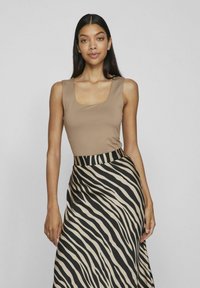VILA VIKENZA U-NECK REV NOOS - Top - fossil