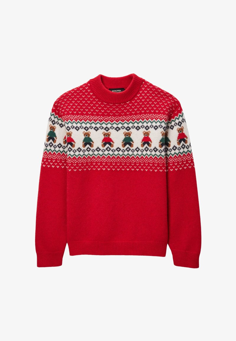 Pull en tricot rouge avec un motif Fair Isle blanc et des ours portant des pulls verts et rouges. Col rond et poignets ainsi que ourlet côtelés.