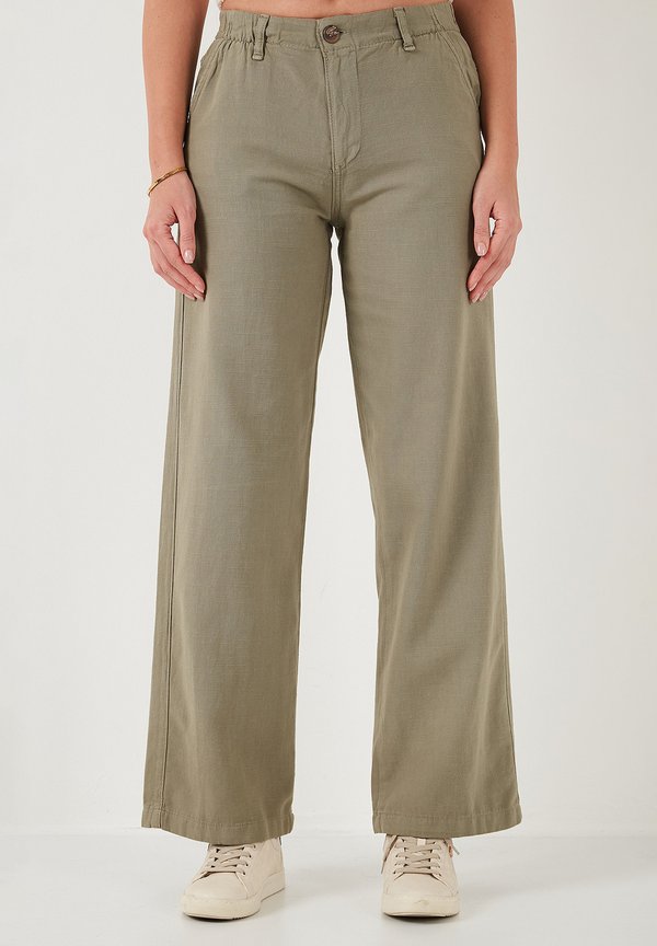 REGULAR FIT - Stoffhose - khaki