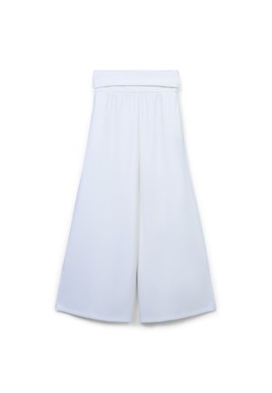 Culottes blancs au design à jambes larges, dotés d'une taille souple et flexible. Fabriqués dans un tissu lisse avec une esthétique minimaliste et épurée.