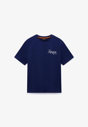 T-shirt in cotone blu navy a maniche corte con scollo rotondo e logo bianco "Napapijri est. 1987" sul petto a sinistra.