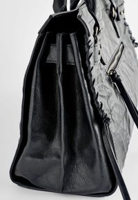 Next WASHED GRAB - REGULAR FIT - Håndtasker - black