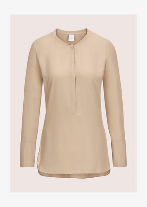 MADELEINE, MADELEINE BLUSE LANGE SEIDENBLUSE IN KRAGENLOSER FORM - Bluse - cappuccino