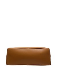 Borsa rettangolare in pelle marrone con texture liscia, bordi cuciti e una leggera lucentezza. Presenta una chiusura con zip lungo la parte superiore.