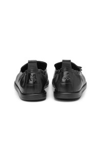 Marc O'Polo MIT ELASTISCHER KANTE - Instappers - black
