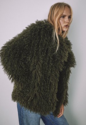 Stradivarius - Kurtka zimowa