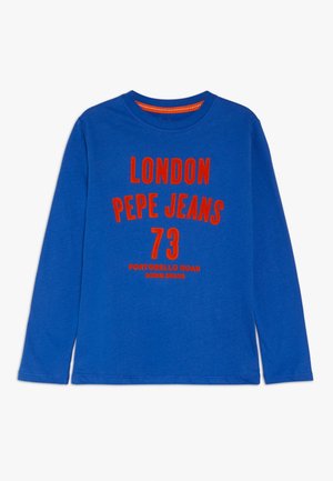 Blå langærmet t-shirt med rød tekst: "LONDON PEPE JEANS 73 PORTOBELLO ROAD DENIM BRAND". Rund hals, blødt materiale.