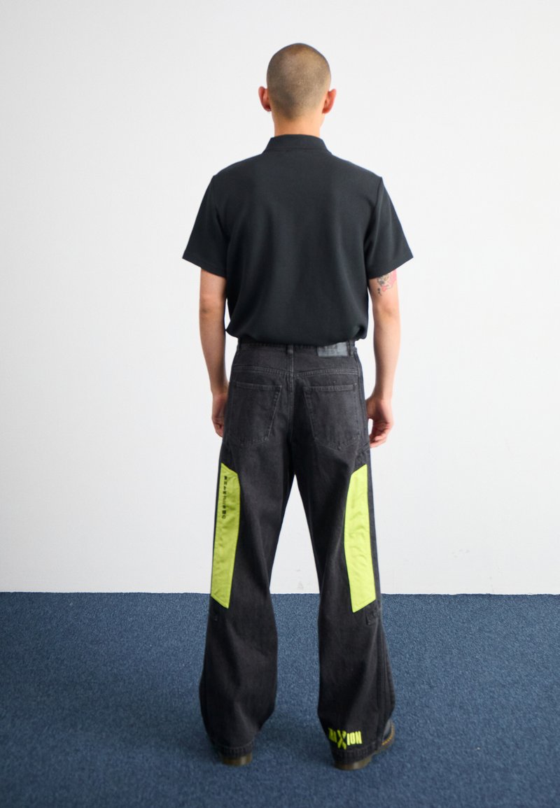 adidas Originals MOTO PANT - Volné džíny - black